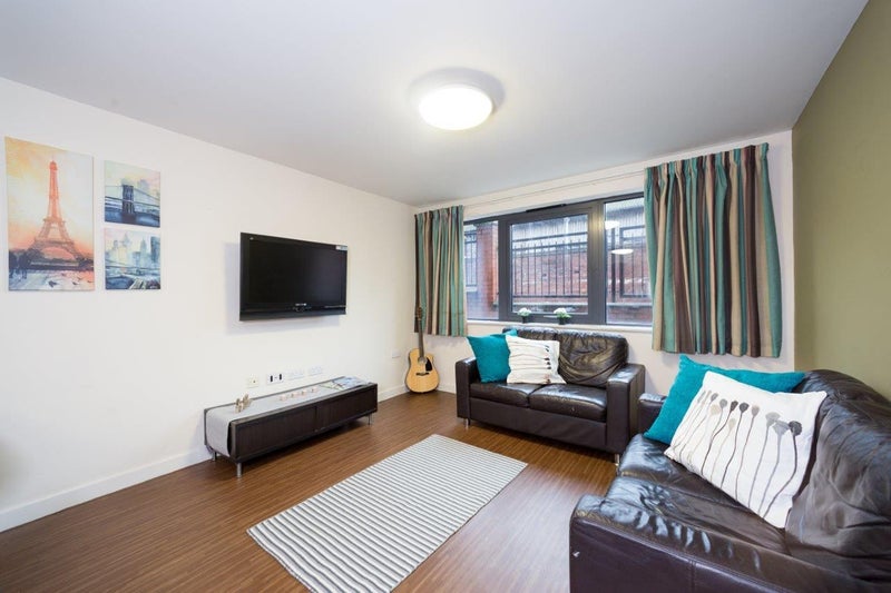 'Tenancy Takeover Ensuite room bills included ' Room to Rent from