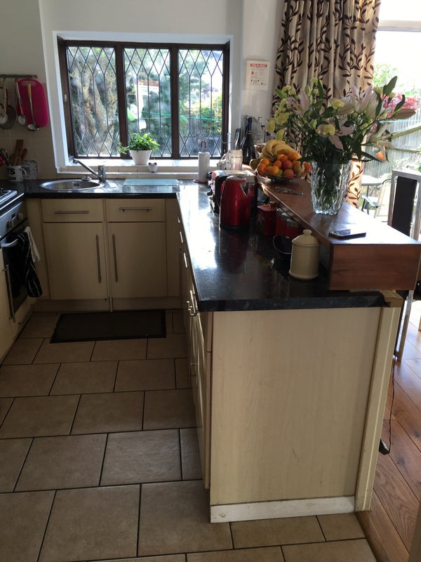 'Good size room with double bed ' Room to Rent from SpareRoom