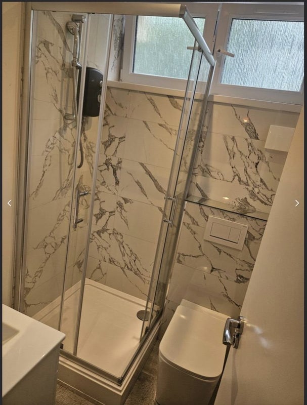 'Zone 2 room for rent Canada Water, Student needed' Room to Rent from