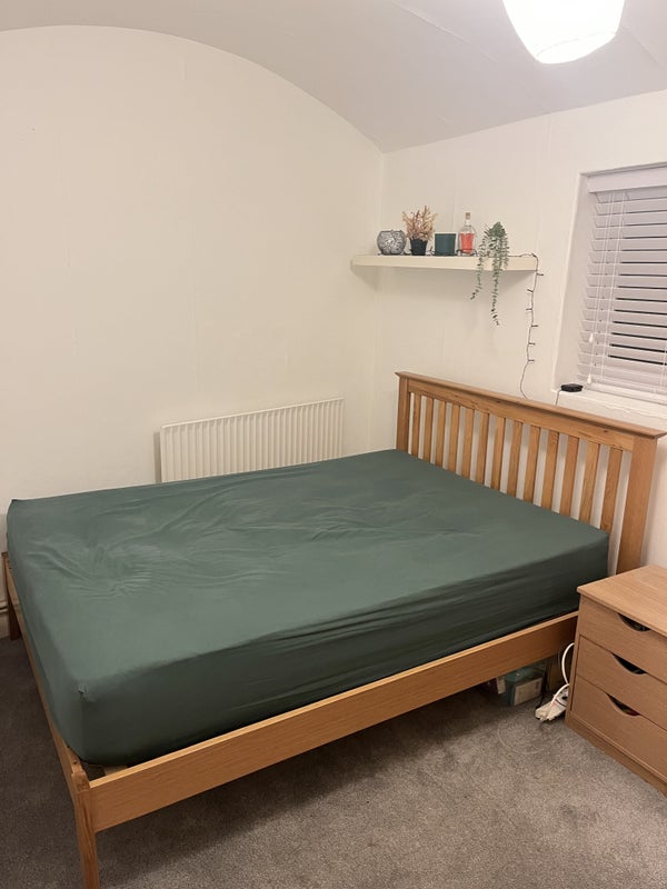 'Double room to rent, Wellington Road' Room to Rent from SpareRoom