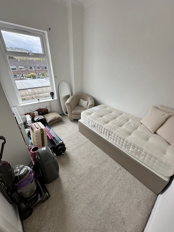 Photo 1: This is the room which is available ☺️