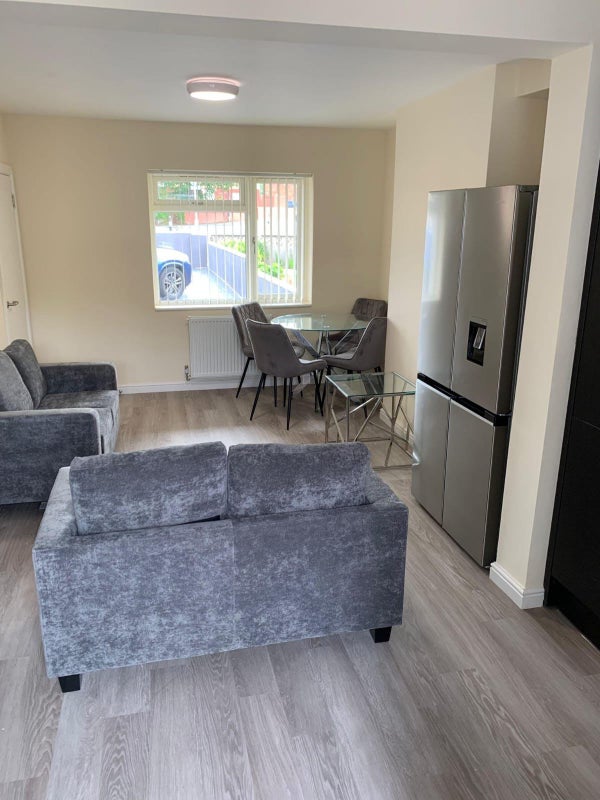 '1 or 2 Double Rooms for Rent in Southmead' Room to Rent from SpareRoom