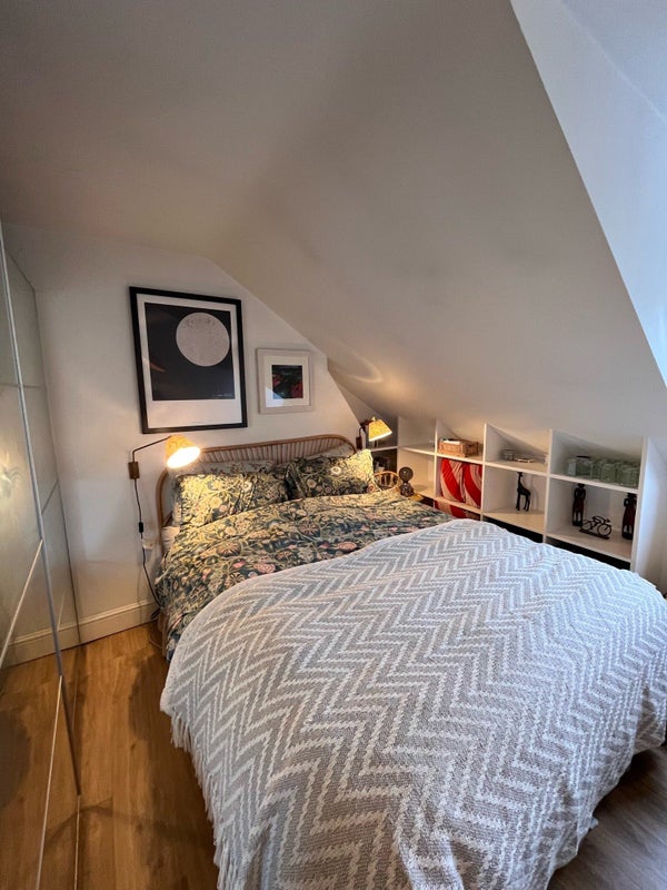 'Double bed in Newington Green' Room to Rent from SpareRoom