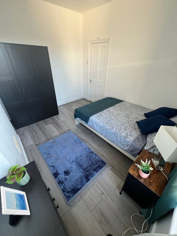 'Amazing 2 Bedroom Flat In Seven Sister' Room to Rent from SpareRoom