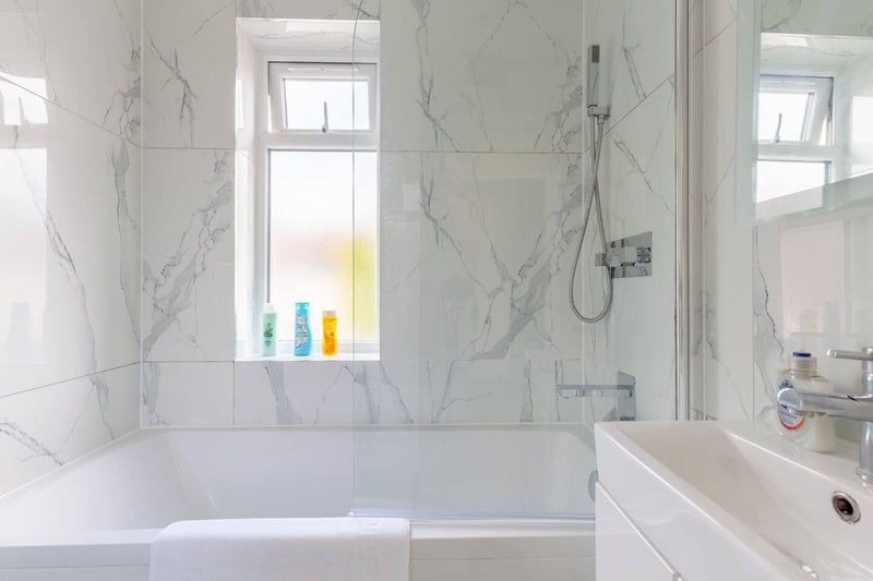 'Spacious 4Bedroom House for Rent Prime Location' Room to Rent from