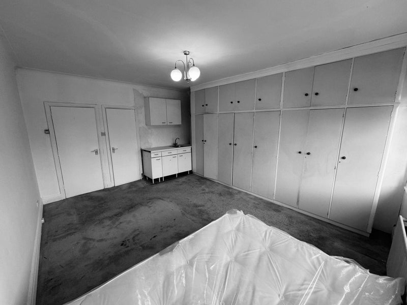 'Studio flat in Finchley Central (N3) ' Room to Rent from SpareRoom