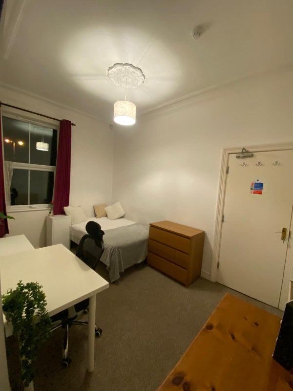 'Student house room available ' Room to Rent from SpareRoom