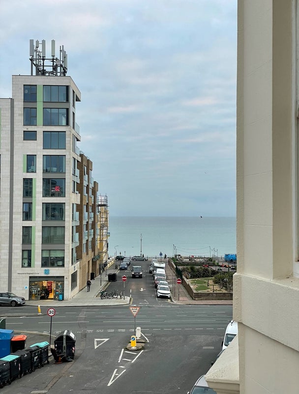 'Lovely big room w/ Sea view, short let ' Room to Rent from SpareRoom