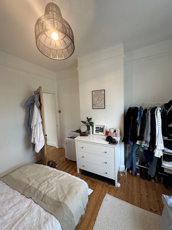 'Room to rent in Battersea available now ' Room to Rent from SpareRoom