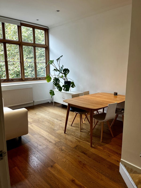 Photo 1: Living room