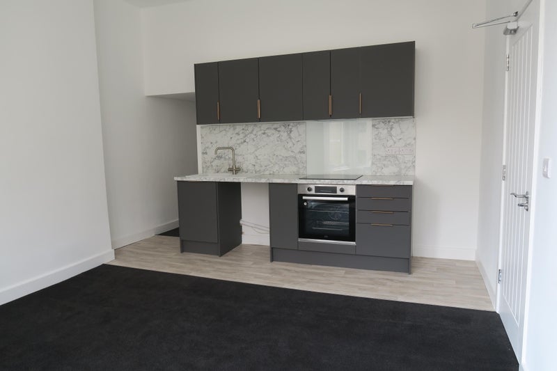 Photo 1: Kitchen diner