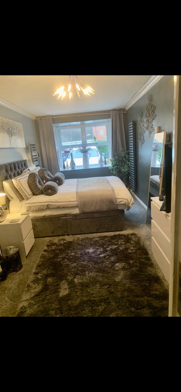 Photo 1: A large room £700 per month no deposit in Calvert, near Milton Keynes, Bicester and Buckingham