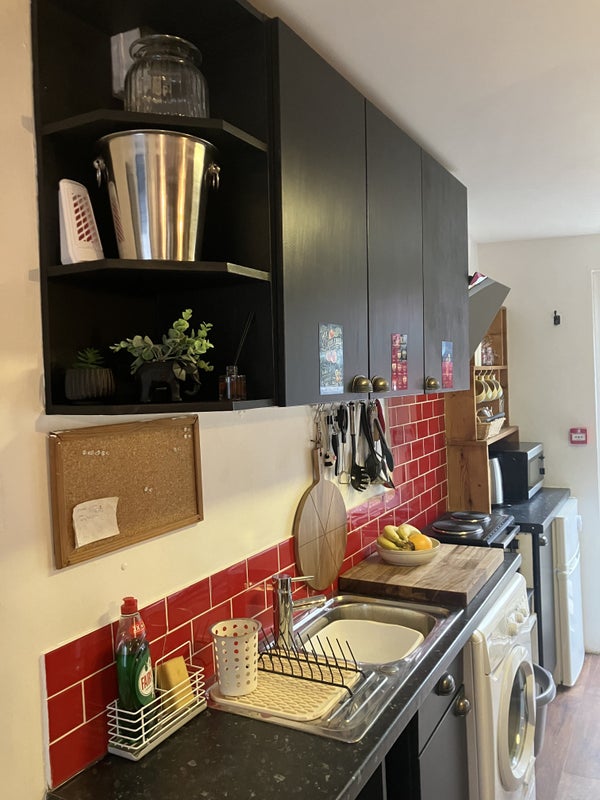 Photo 1: Self contained studio kitchenette