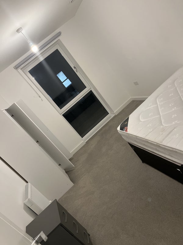 Photo 1: Room (Yours)