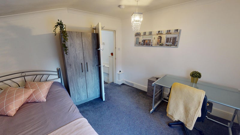 Photo 1: Bedroom 2 - To Let