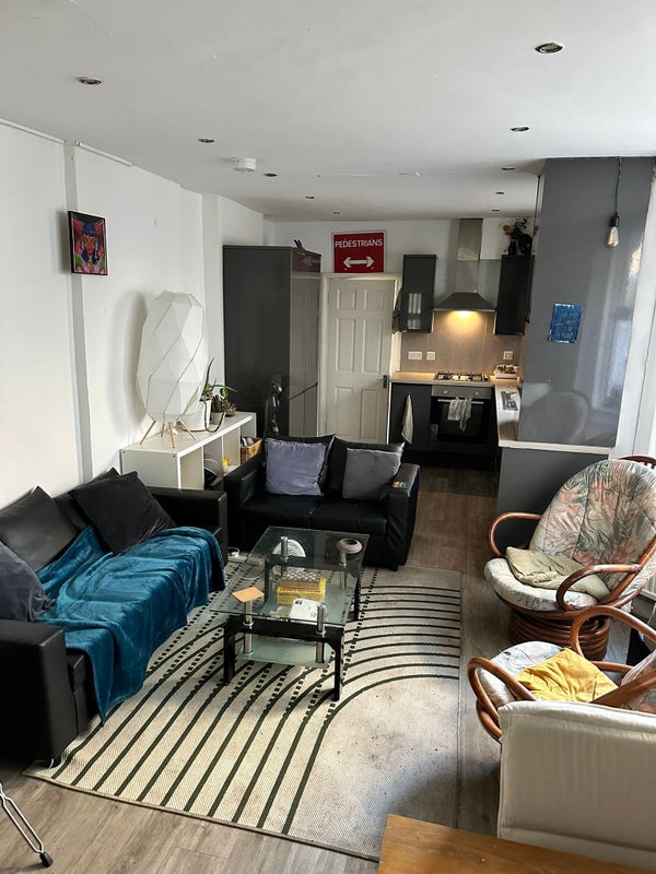 'Room for 2 month sublet' Room to Rent from SpareRoom