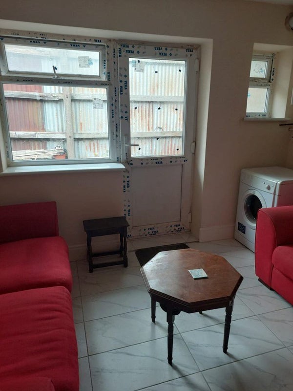 Photo 1: Ground floor Sitting room