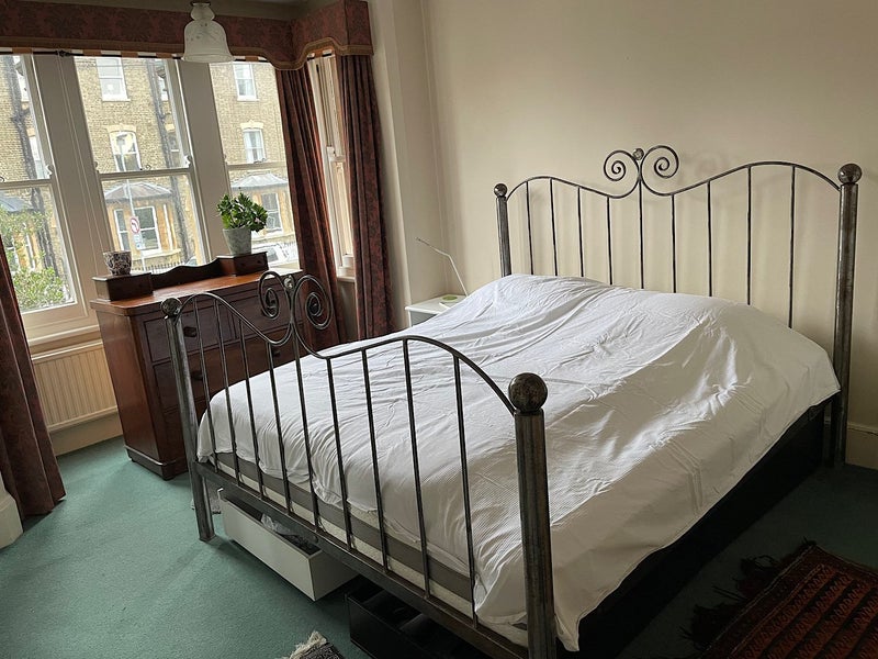 Photo 1: Double Bedroom