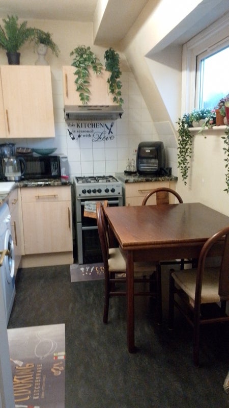 Photo 1: Kitchen