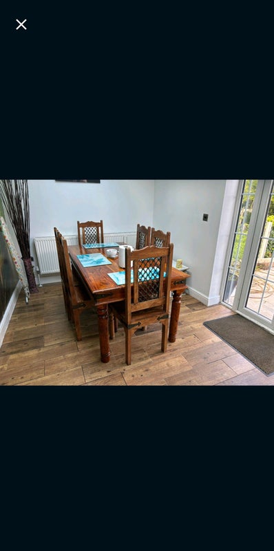 Photo 1: Dinning table