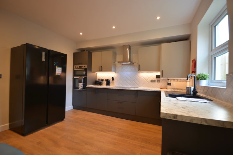 Photo 1: Communal Kitchen