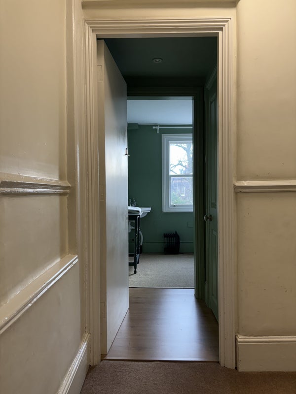Photo 7: Private entrance to annexe room