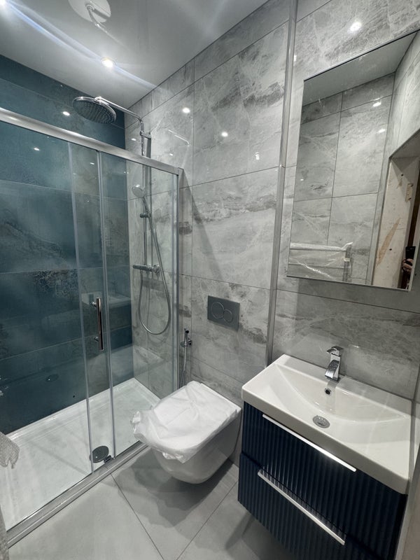 Photo 1: Bathroom