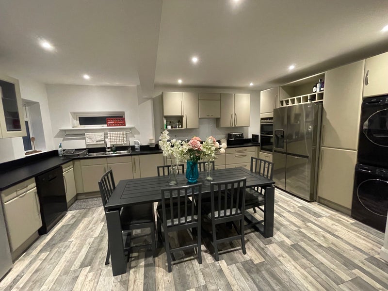 Photo 1: Kitchen