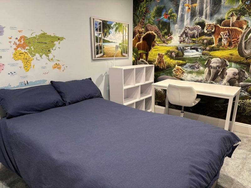 Photo 2: Bedroom