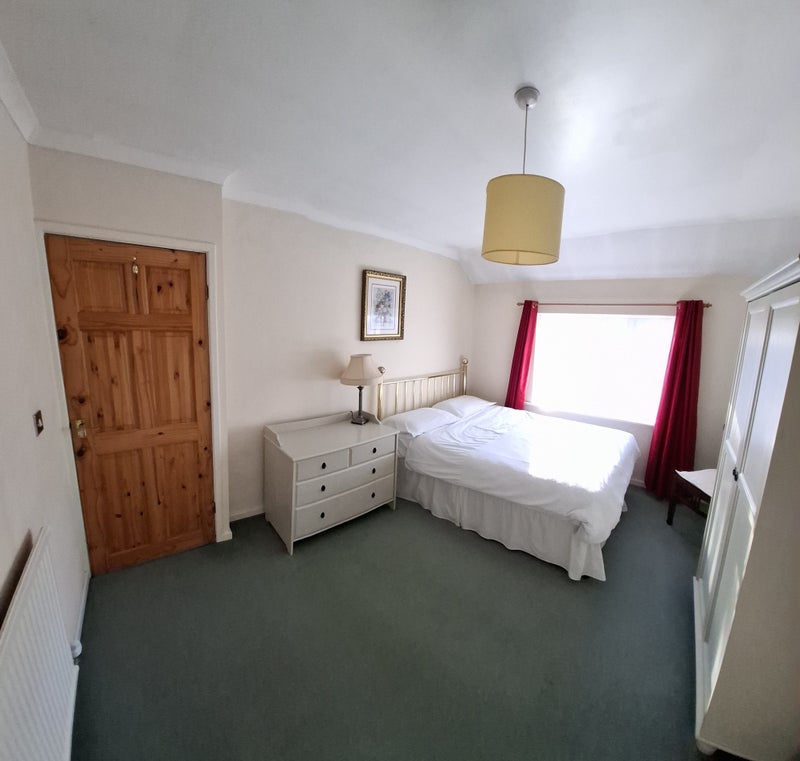 Photo 1: Large double, sunny bedroom