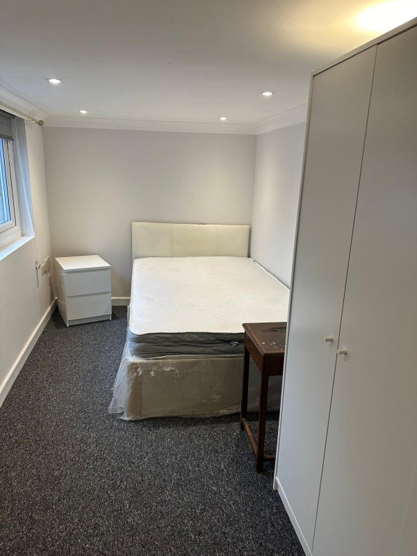 'BH8 Postcode - Newly Refurbished Double Room' Room to Rent from SpareRoom