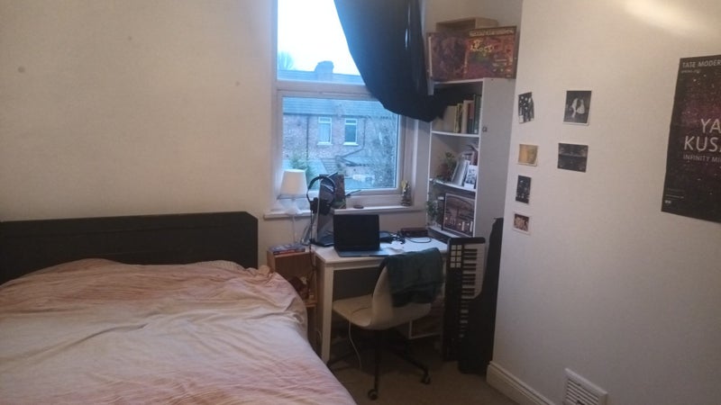 Photo 1: Room