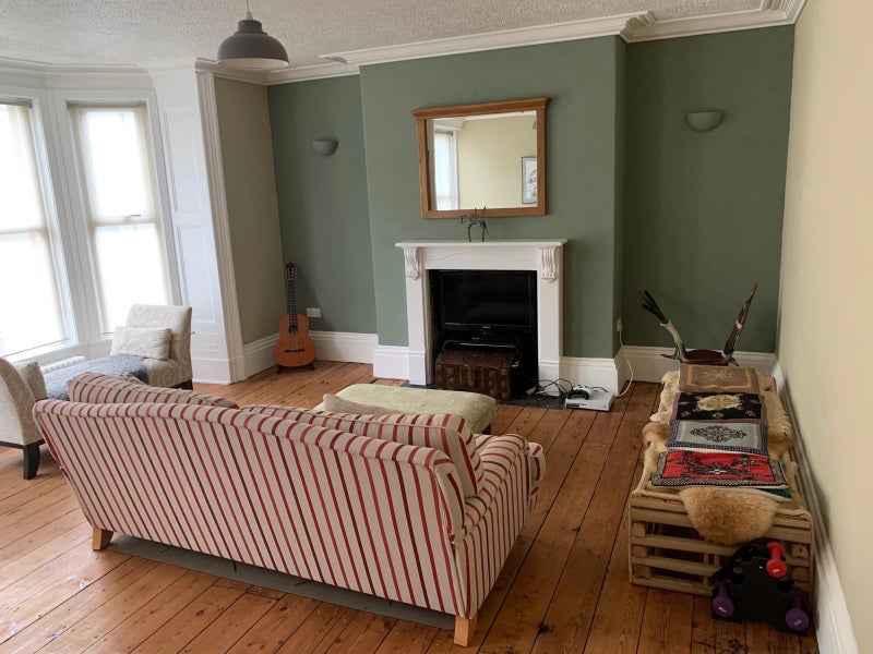 Photo 1: Common area 1