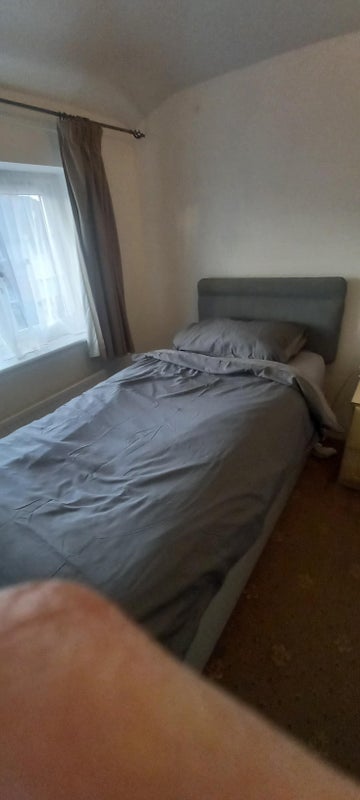 Photo 1: Your bedroom 