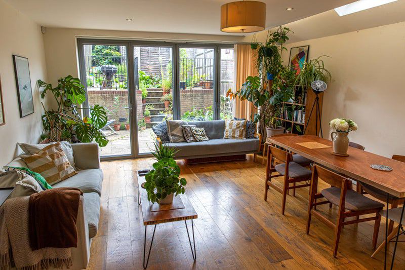 Photo 1: Living room