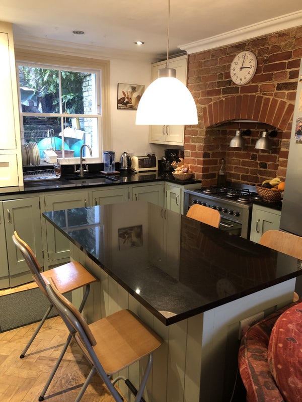 Photo 3: Kitchen 