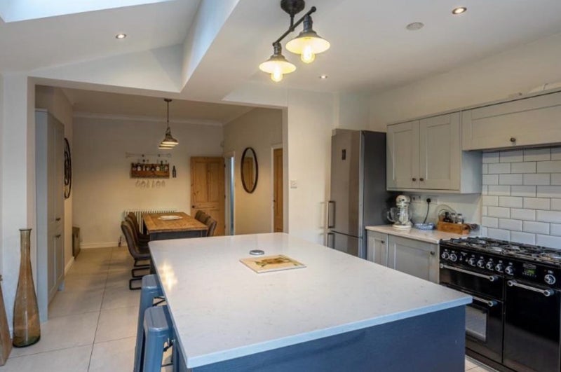Photo 1: Open Plan Kitchen / Dining
