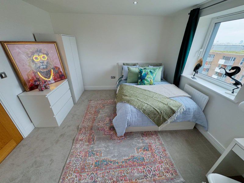 Photo 7: Bedroom Available