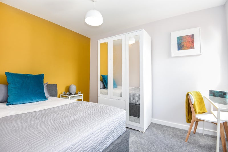 Photo 1: Bright double bedroom with triple wardrobe & desk