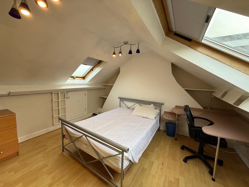 Attic Room For Rent