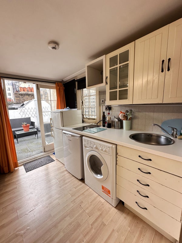 Photo 1: Shared Kitchen