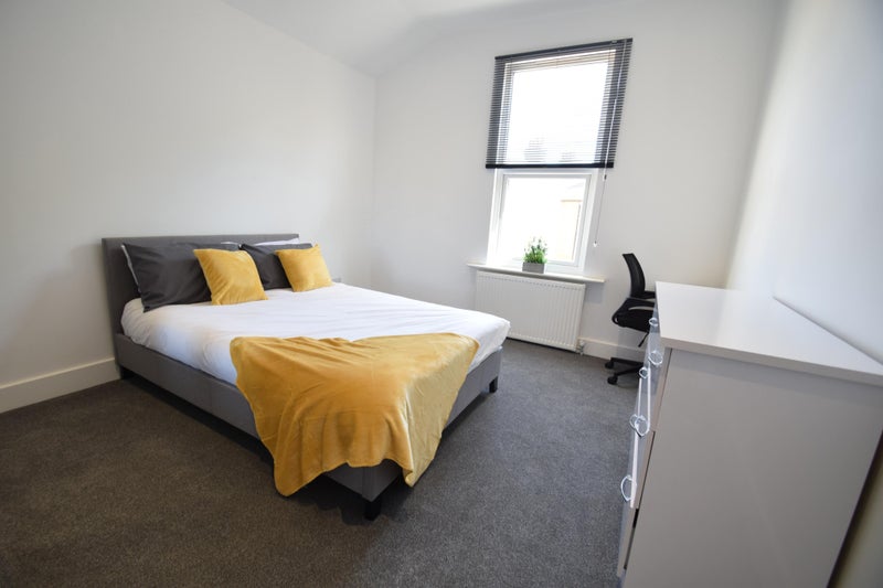 Photo 1: Room 6 - Available