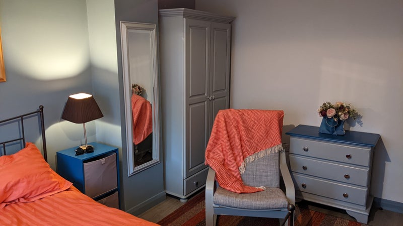 Photo 1: Available room, with plenty of storage and space