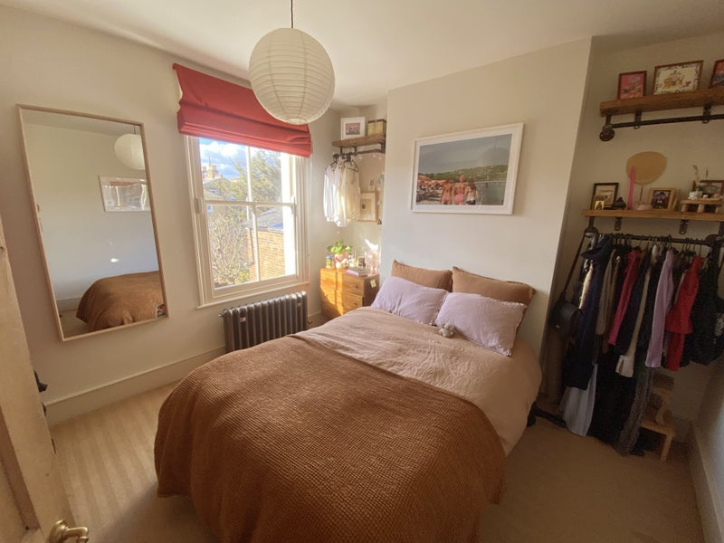 Photo 1: ROOM AVAILABLE