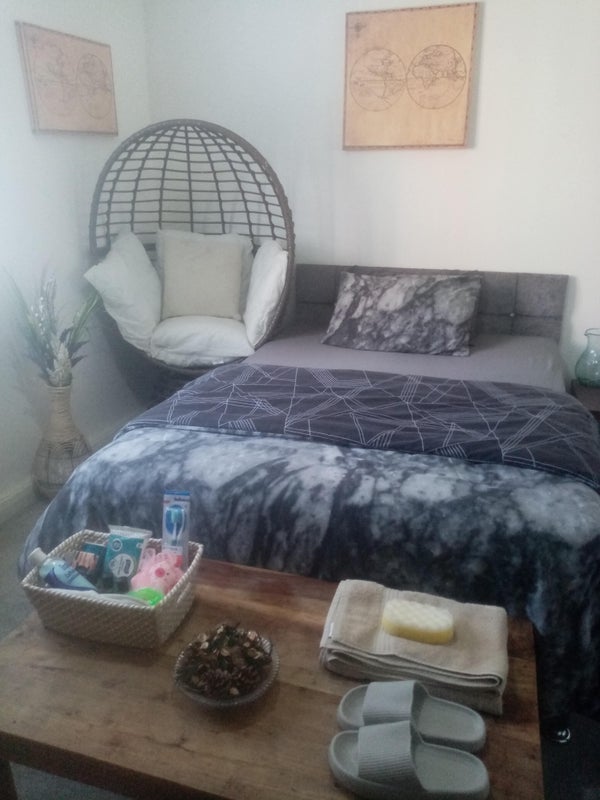 Photo 1: 5 star luxury double 