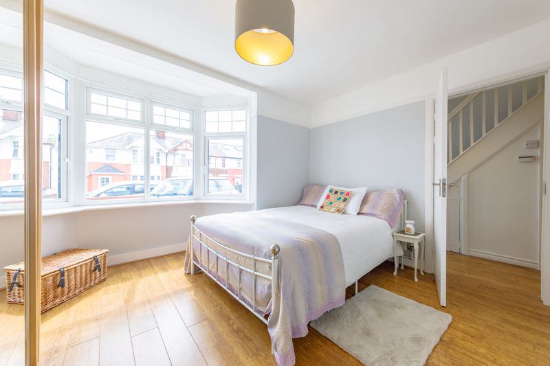 Photo 1: Bedroom