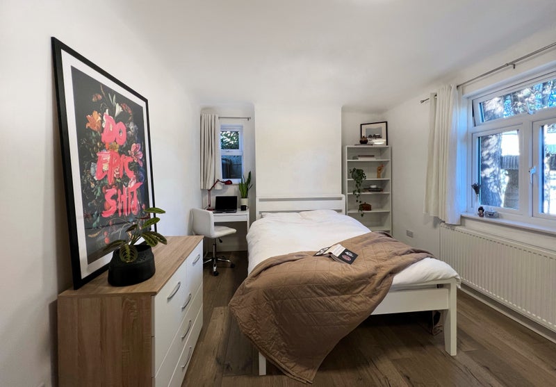 Photo 1: Room (Yours)