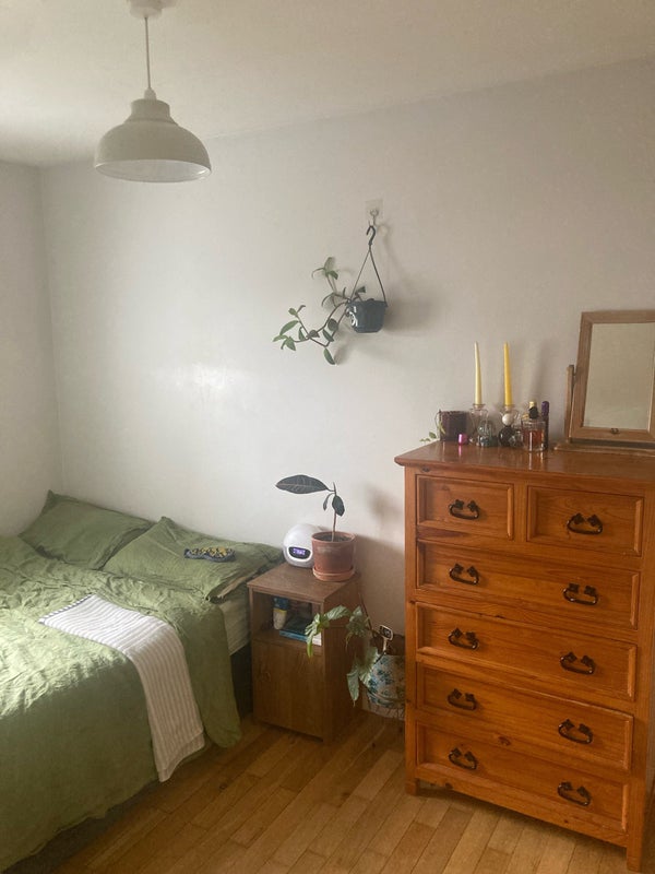 Photo 1: Room (Yours)