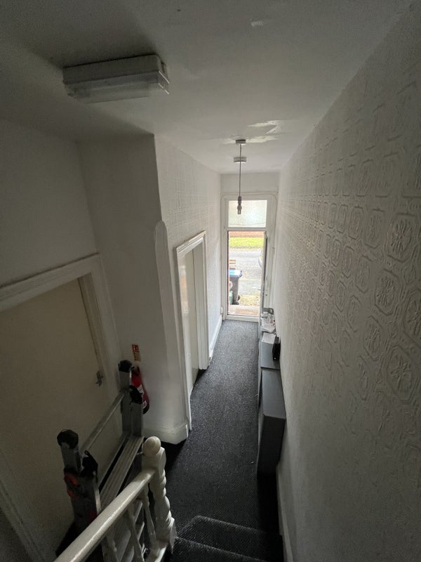 Photo 1: Entrance