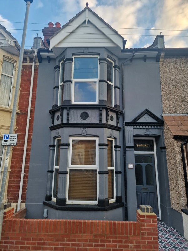 Photo 1: Front
